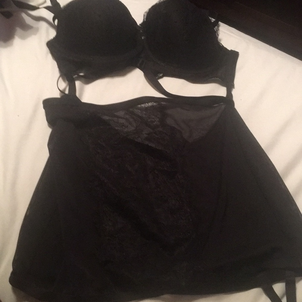 Padded Bra and skirting with pantyhose holders